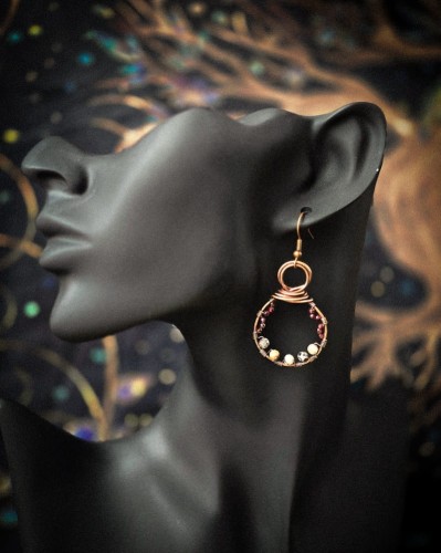 Kolczyki z rodonitem i granatem, ręcznie robiona biżuteria z miedzi wire wrapping.