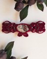 Mucha męska handmade z kamieniem naturalnym agat koronkowy, mikromakrama na sznurku Linhasita, artystyczna biżuteria dla mężczyzny z minerałami, elegancka mucha z kamieniem, część pierwszej kolekcji takich much w Polsce.