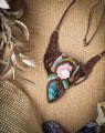 Naszyjnik makrama z zawieszką kwiat lotosu symbol odrodzenia biżuteria handmade Polska