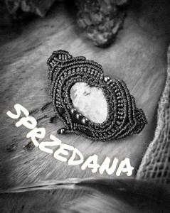 SPRZEDANA Spinka do włosów z kamieniem księżycowym-  talizman kobiecej intuicji handmade