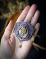 ręcznie wykonana spinka do włosów z rodonitem i złotymi dodatkami, naturalne kamienie, mikromakrama, unikatowa biżuteria handmade
